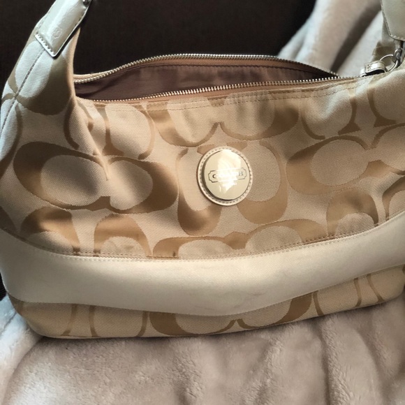 Canvas cream coach purse - Picture 2 of 3